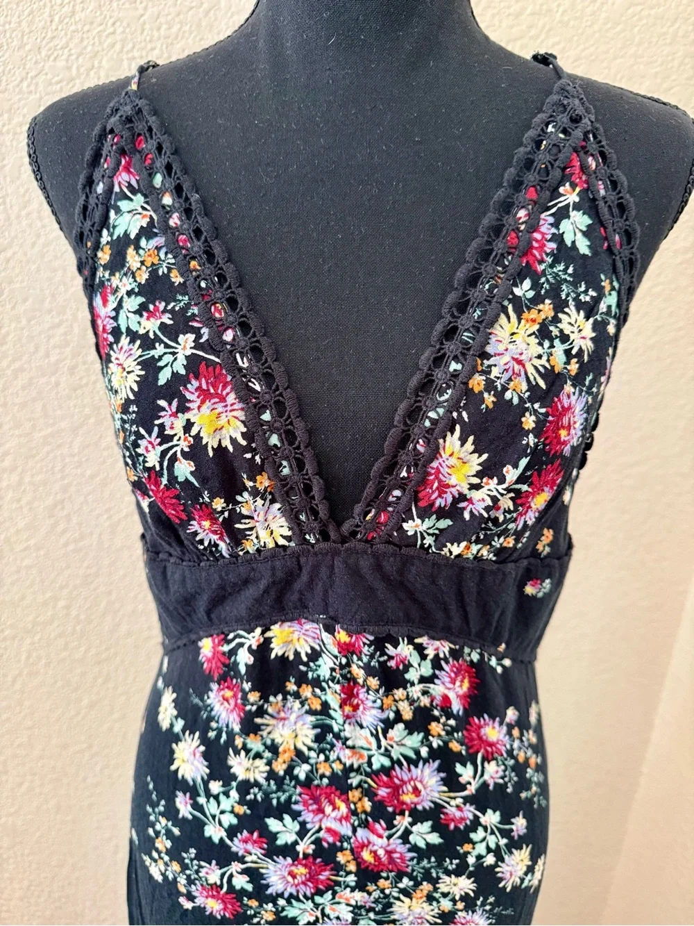 Free People Paradise Black Floral Print Maxi Dress Size Medium - Picture 3 of 15